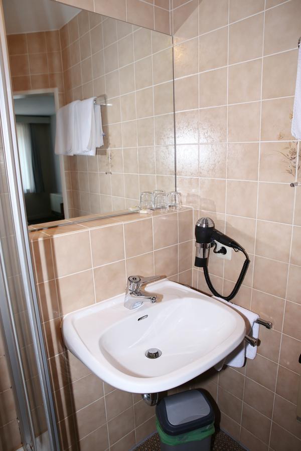 Landhotel Traube Констанц Экстерьер фото