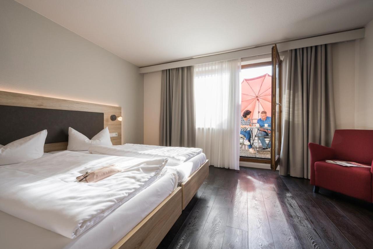 Landhotel Traube Констанц Экстерьер фото